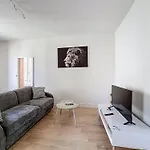 Spacieux Marx Dormoy avec parking gratuit C