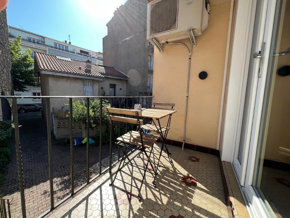 Appartement Spacieux Marx Dormoy Avec Parking Gratuit.